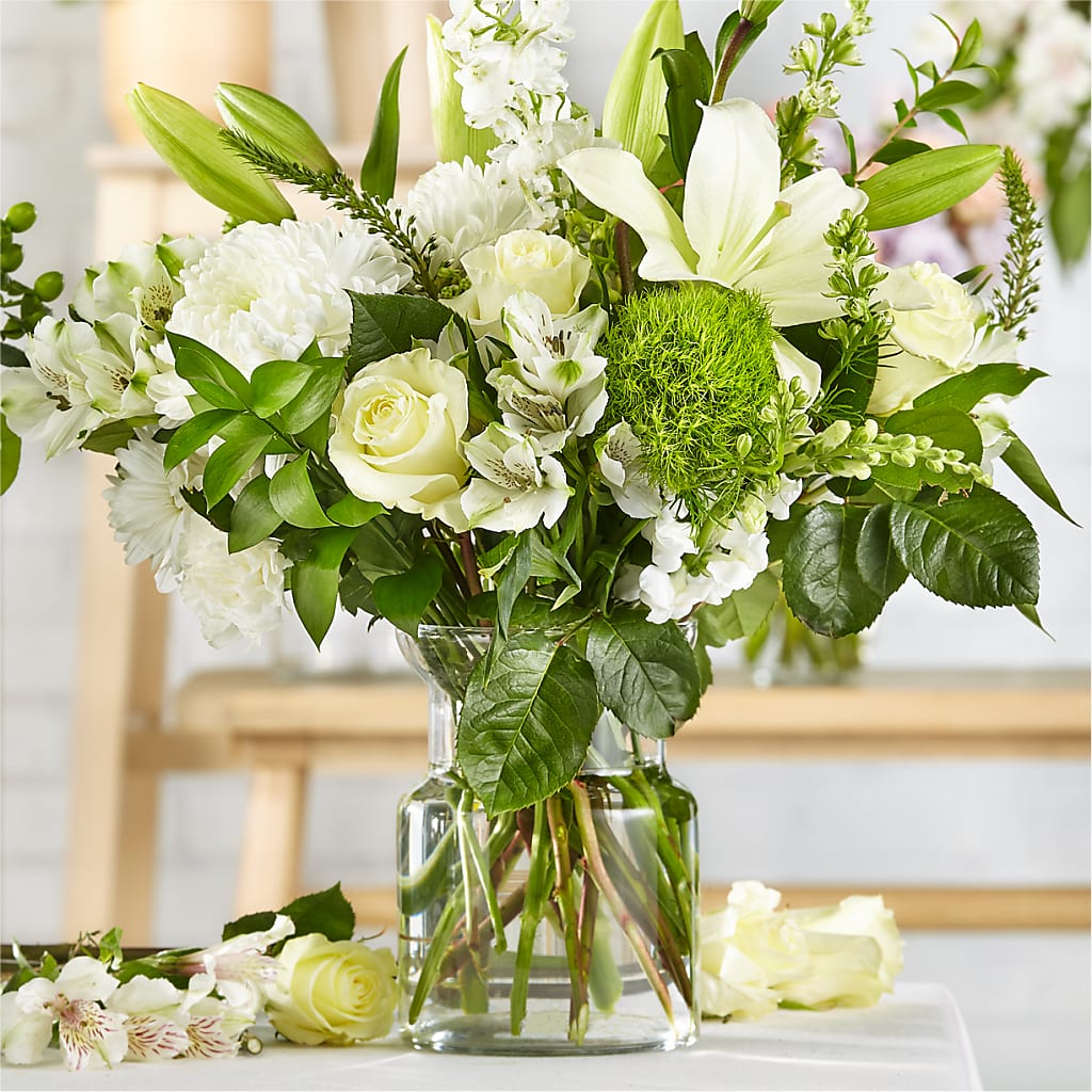 Classic Ivory – A Florist Original – Flowers In Spring Llc, Lynchburg VA