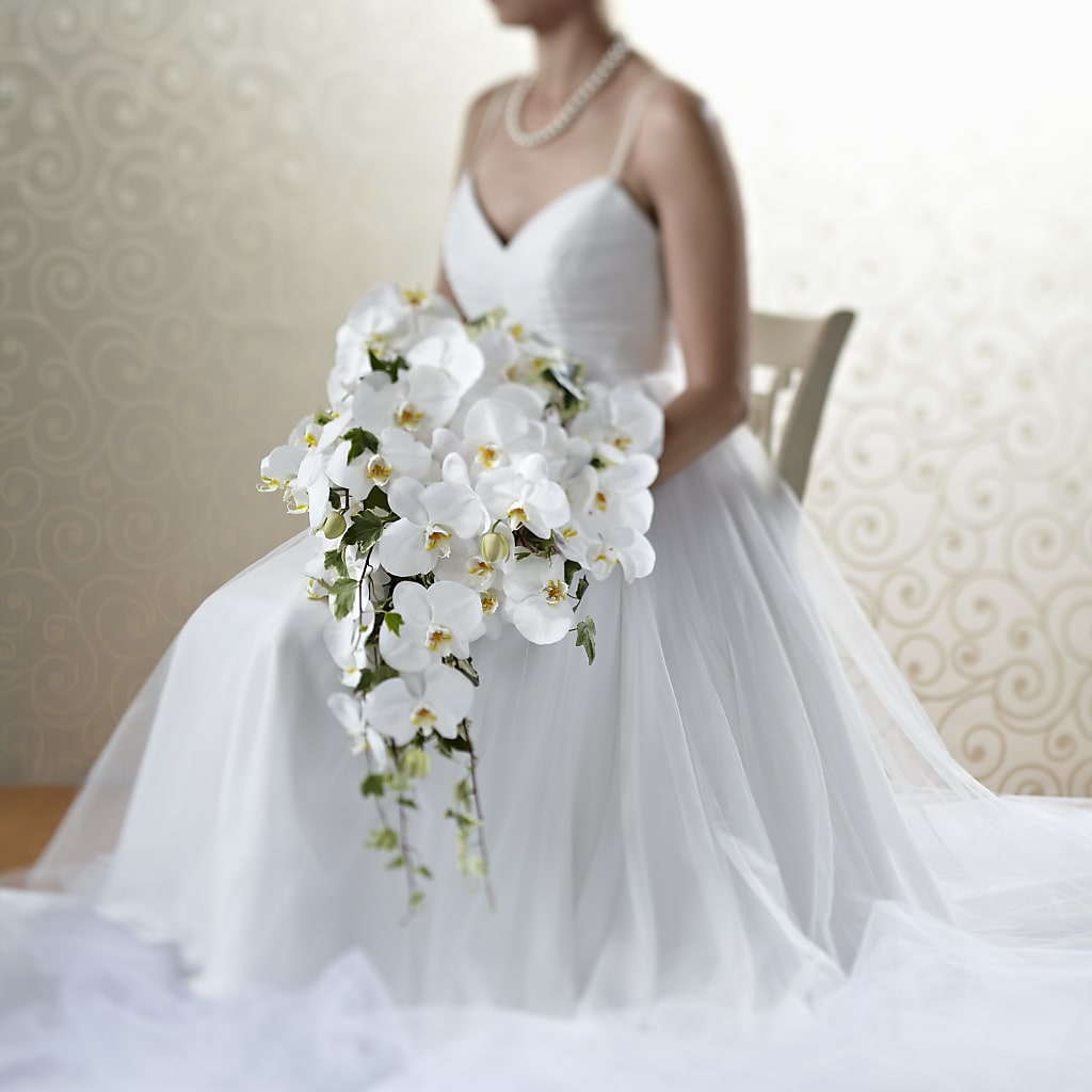 Classic White Bouquet – Flowers In Spring Llc, Lynchburg VA
