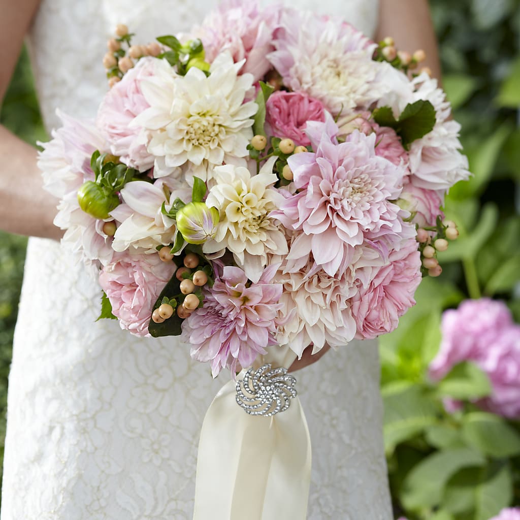 Heart's Promise Bouquet – Flowers In Spring Llc, Lynchburg VA