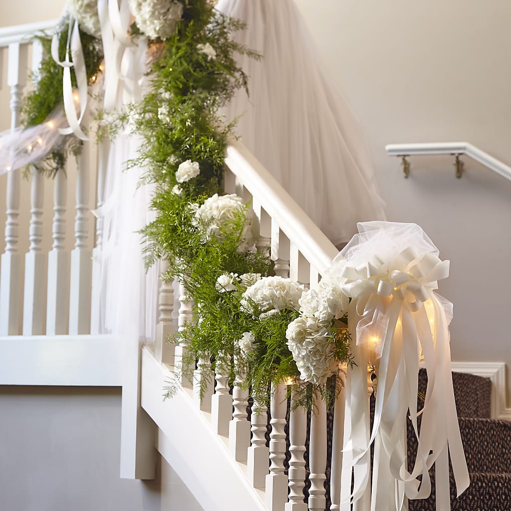 Champagne Dreams Garland – Flowers In Spring Llc, Lynchburg VA